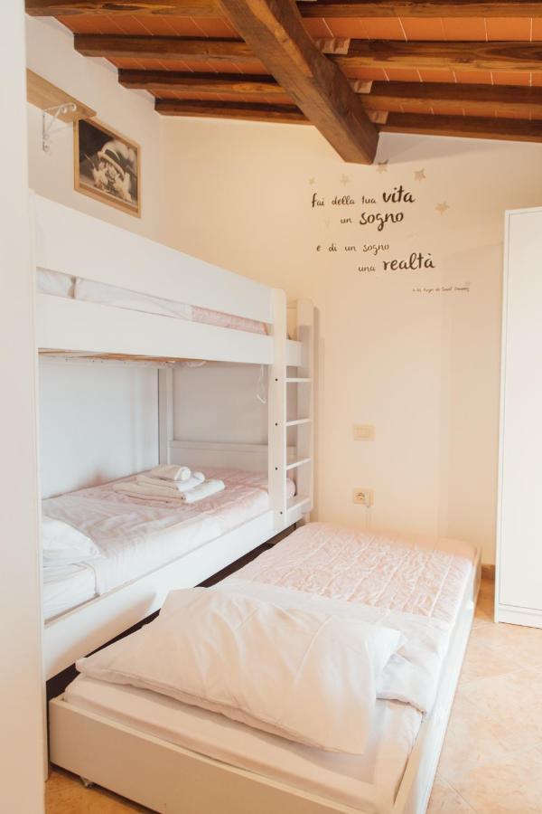 Country Chic Pistoia-Casa In Campagna Giardino, Parking Exterior photo