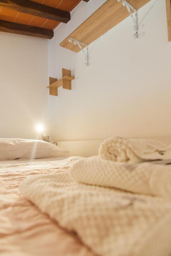 Country Chic Pistoia-Casa In Campagna Giardino, Parking Exterior photo